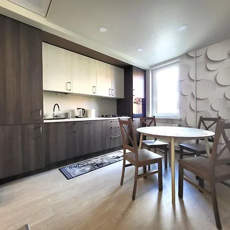 Cozy & Quiet Апартаменты